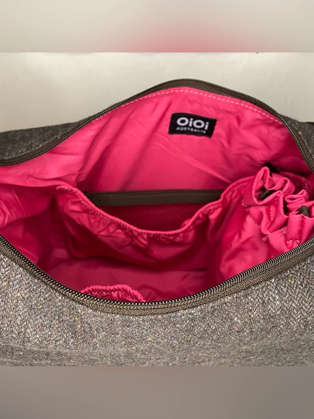 NWT Oioi Diaper Messenger Bag w/ Accessories - Cooler Insulated Pouch Wipes Case